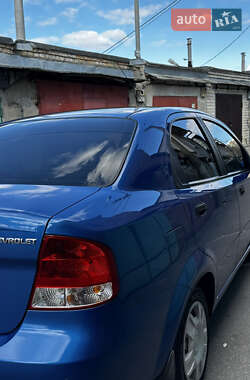Седан Chevrolet Aveo 2005 в 