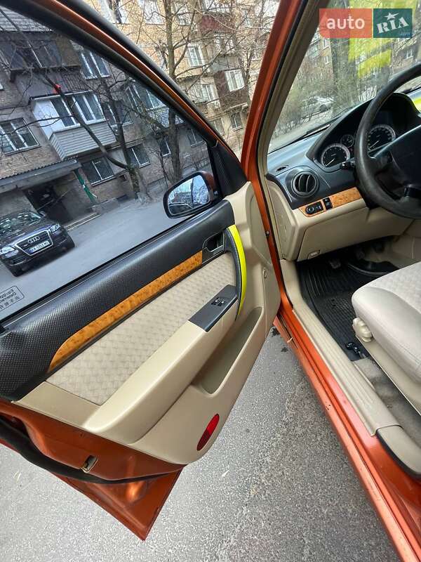 Седан Chevrolet Aveo 2007 в Киеве фото 5 Седан Chevrolet Aveo 2007 в Киеве