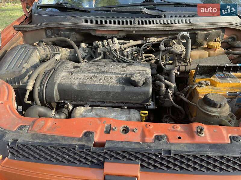 Седан Chevrolet Aveo 2008 в Карлівці