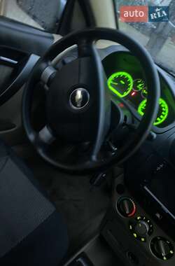 Седан Chevrolet Aveo 2007 в Коломиї