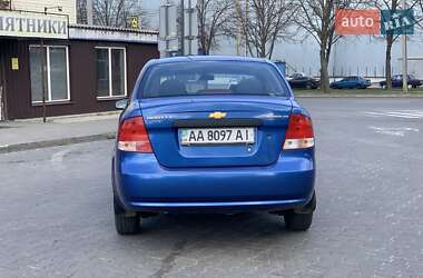 Седан Chevrolet Aveo 2005 в 