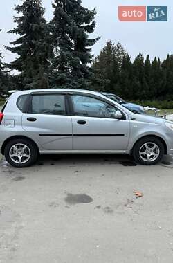 Хетчбек Chevrolet Aveo 2008 в 