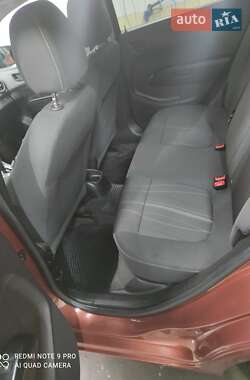 Хэтчбек Chevrolet Aveo 2011 в 