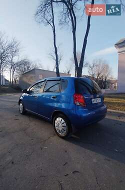 Хэтчбек Chevrolet Aveo 2006 в 
