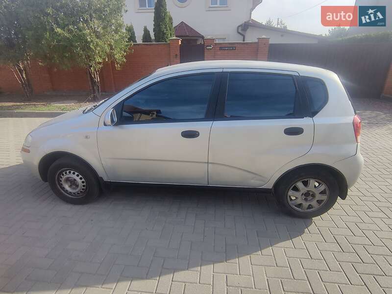 Хэтчбек Chevrolet Aveo 2004 в Запорожье