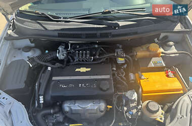 Седан Chevrolet Aveo 2008 в 