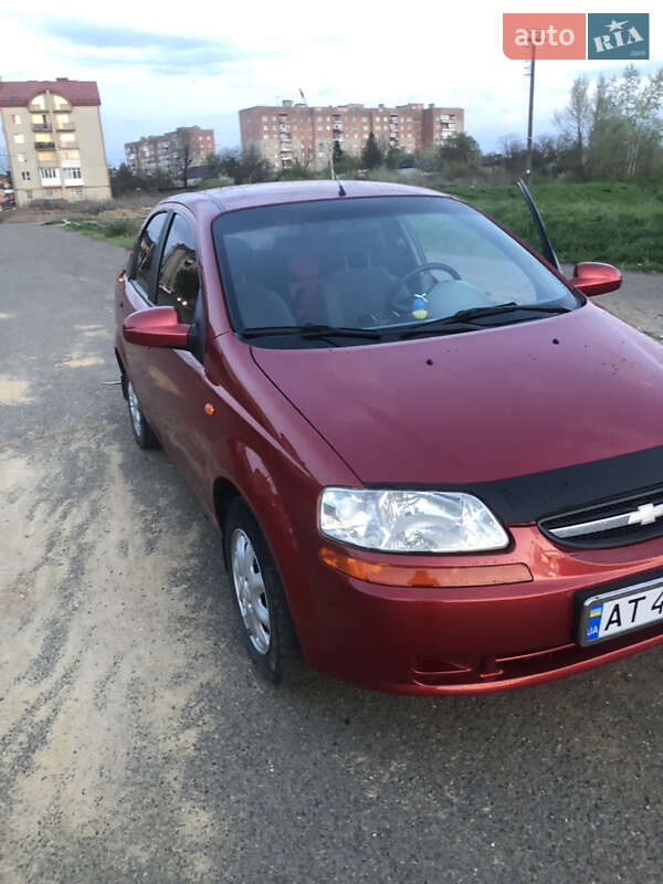 Седан Chevrolet Aveo 2004 в 