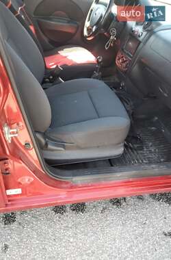 Хэтчбек Chevrolet Aveo 2007 в 