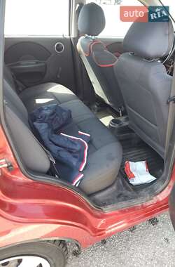Хэтчбек Chevrolet Aveo 2007 в 