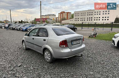 Седан Chevrolet Aveo 2005 в 