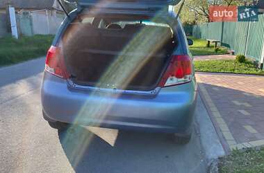 Хэтчбек Chevrolet Aveo 2007 в 