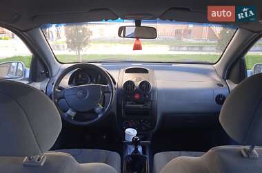 Седан Chevrolet Aveo 2005 в 