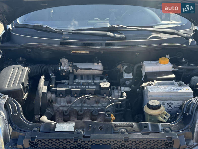 Седан Chevrolet Aveo 2007 в Одессе