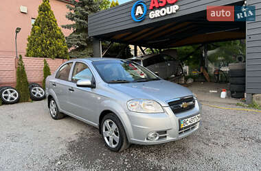 Седан Chevrolet Aveo 2011 в Львове