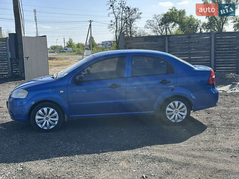 Седан Chevrolet Aveo 2007 в Києві