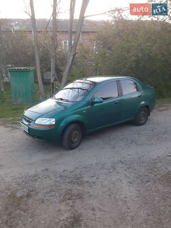 Седан Chevrolet Aveo 2005 в 