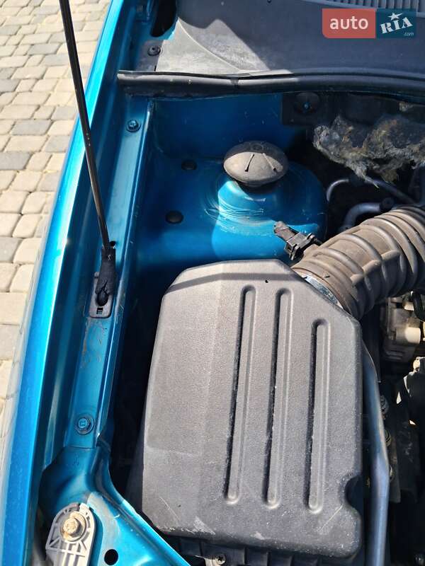 Седан Chevrolet Aveo 2009 в Чернівцях
