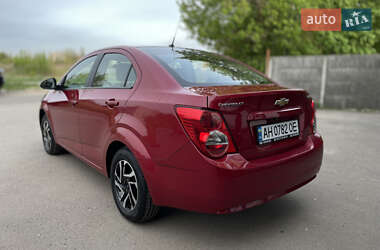 Седан Chevrolet Aveo 2014 в 