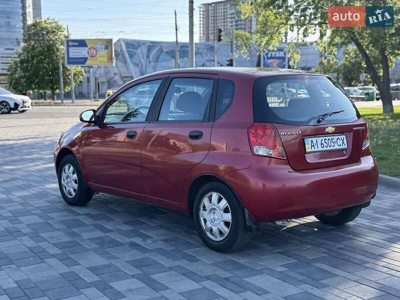 Хетчбек Chevrolet Aveo 2005 в Дніпрі