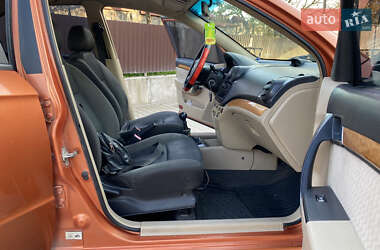Седан Chevrolet Aveo 2008 в 