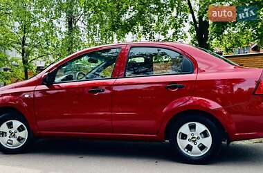 Седан Chevrolet Aveo 2010 в Киеве
