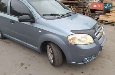 Седан Chevrolet Aveo 2006 в Ровно