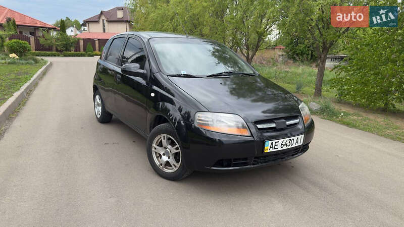 Хэтчбек Chevrolet Aveo 2006 в 
