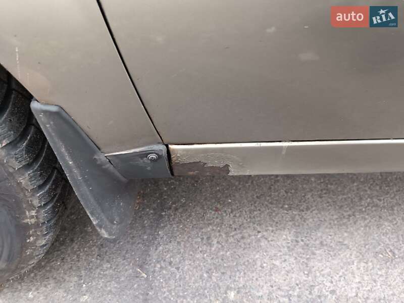 Седан Chevrolet Aveo 2004 в Виннице
