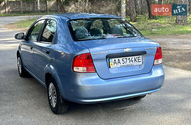Седан Chevrolet Aveo 2004 в 