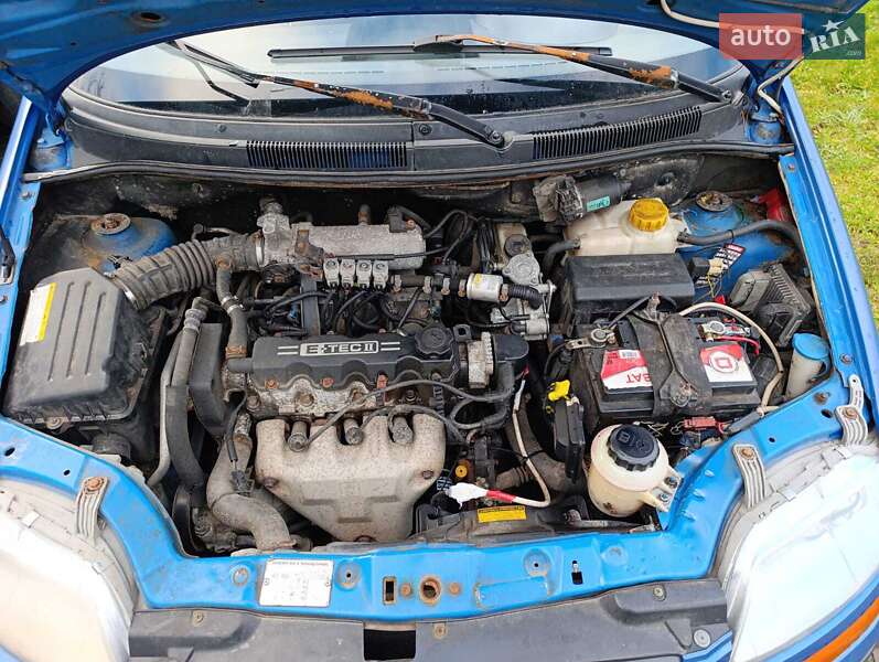 Хэтчбек Chevrolet Aveo 2005 в Харькове