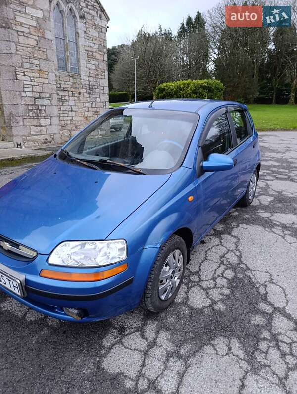 Хэтчбек Chevrolet Aveo 2005 в Харькове