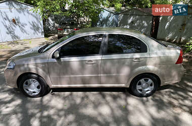 Седан Chevrolet Aveo 2008 в 