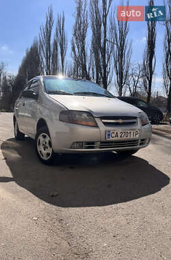 Седан Chevrolet Aveo 2006 в Києві