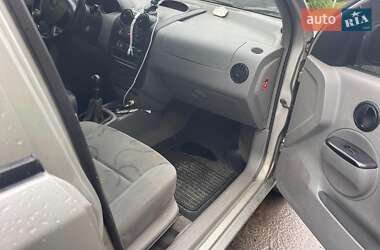 Седан Chevrolet Aveo 2004 в 