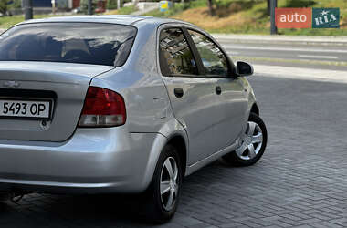 Седан Chevrolet Aveo 2005 в 