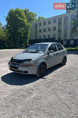 Седан Chevrolet Aveo 2004 в Кам'янському