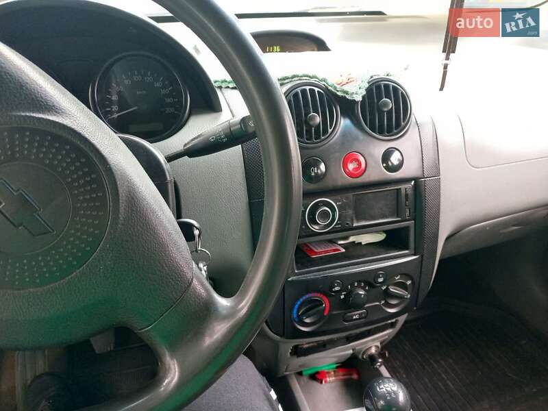 Седан Chevrolet Aveo 2005 в Житомире