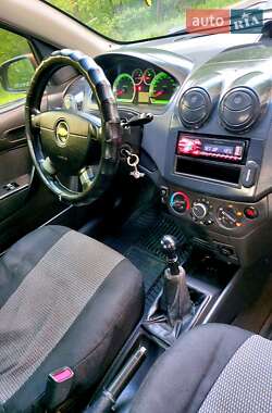 Седан Chevrolet Aveo 2006 в 