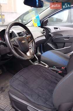 Седан Chevrolet Aveo 2012 в 