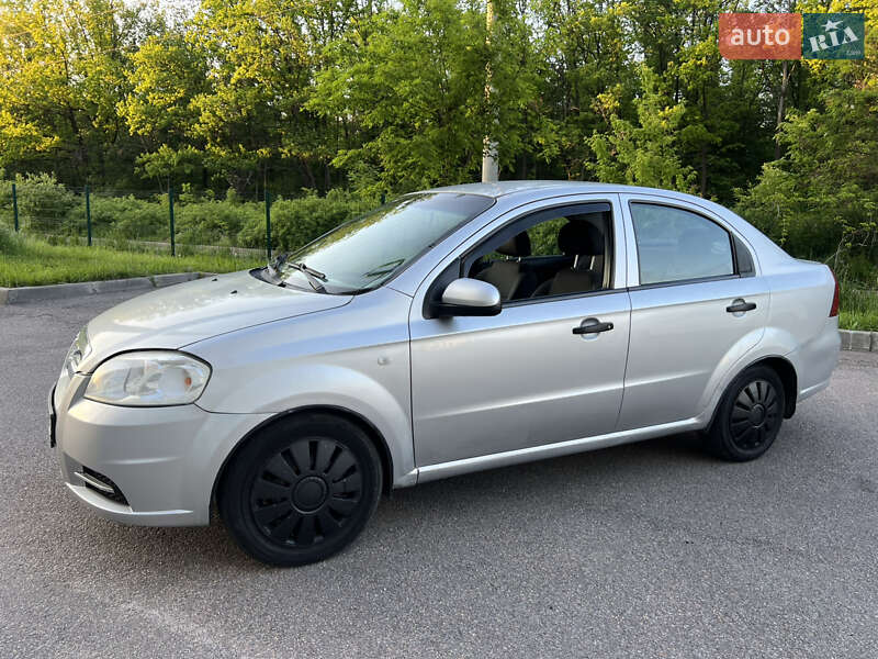 Седан Chevrolet Aveo 2006 в Харькове