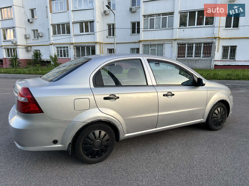 Седан Chevrolet Aveo 2006 в Харькове