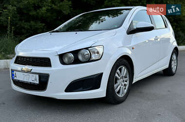 Хэтчбек Chevrolet Aveo 2012 в Харькове