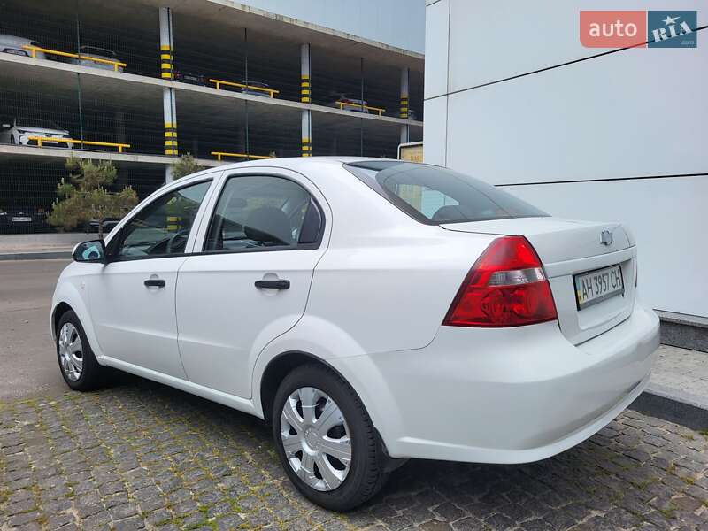 Седан Chevrolet Aveo 2007 в Одессе