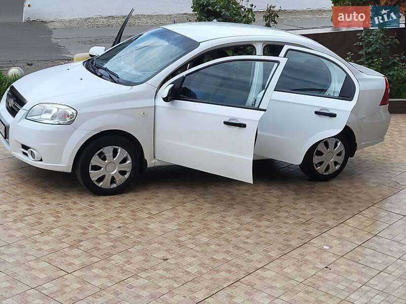 Седан Chevrolet Aveo 2007 в Одессе