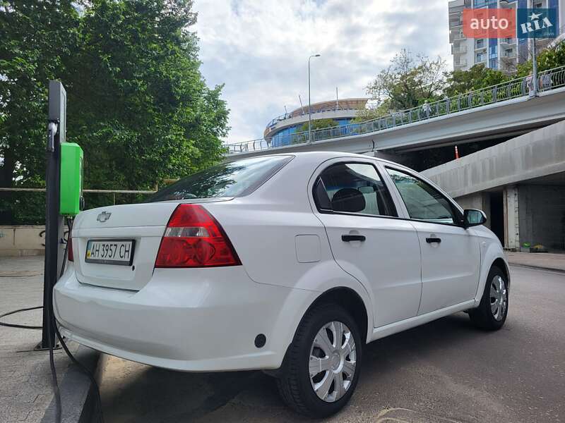 Седан Chevrolet Aveo 2007 в Одессе