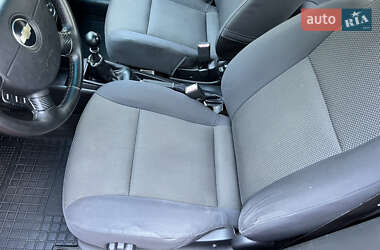 Седан Chevrolet Aveo 2006 в 