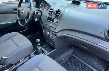 Седан Chevrolet Aveo 2006 в 