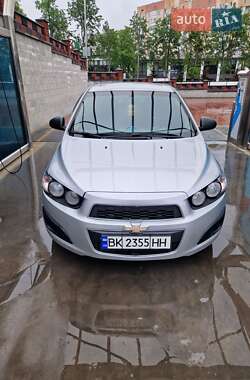 Хэтчбек Chevrolet Aveo 2012 в 