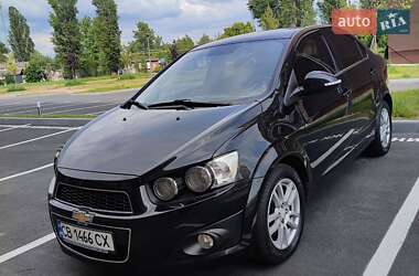 Седан Chevrolet Aveo 2013 в Чернігові