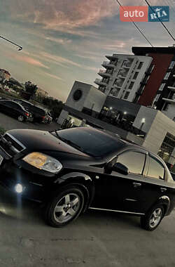 Седан Chevrolet Aveo 2007 в Львові